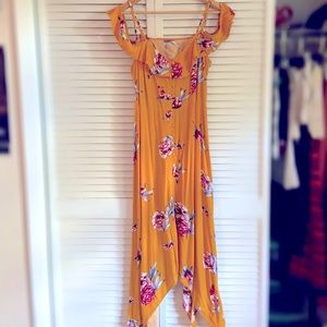 🌸Summer Floral Mustard Off the Shoulder Maxi🌸